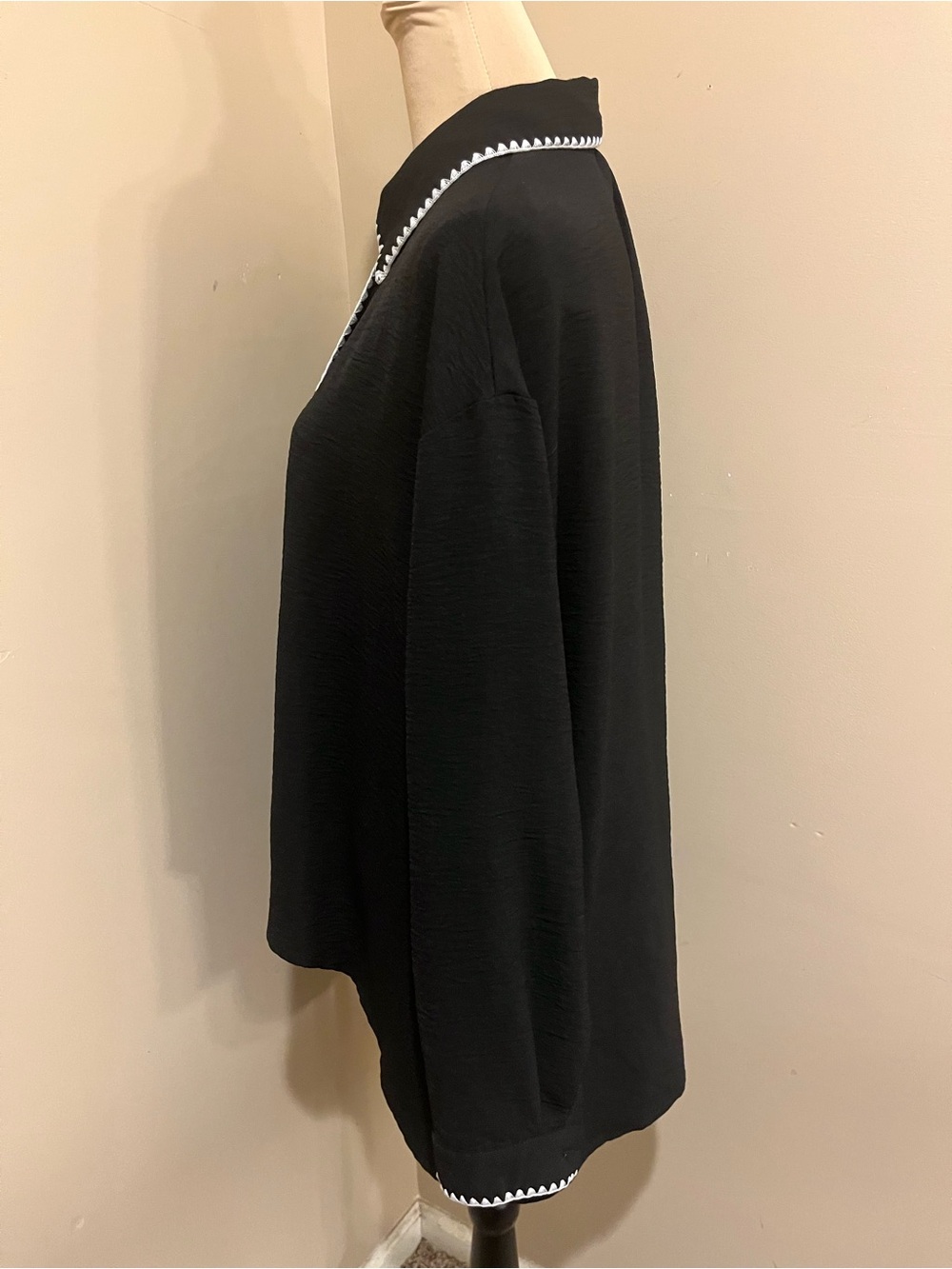 Adrianna Papell Black Button-Down Top with White Trim - Picture 3 of 7